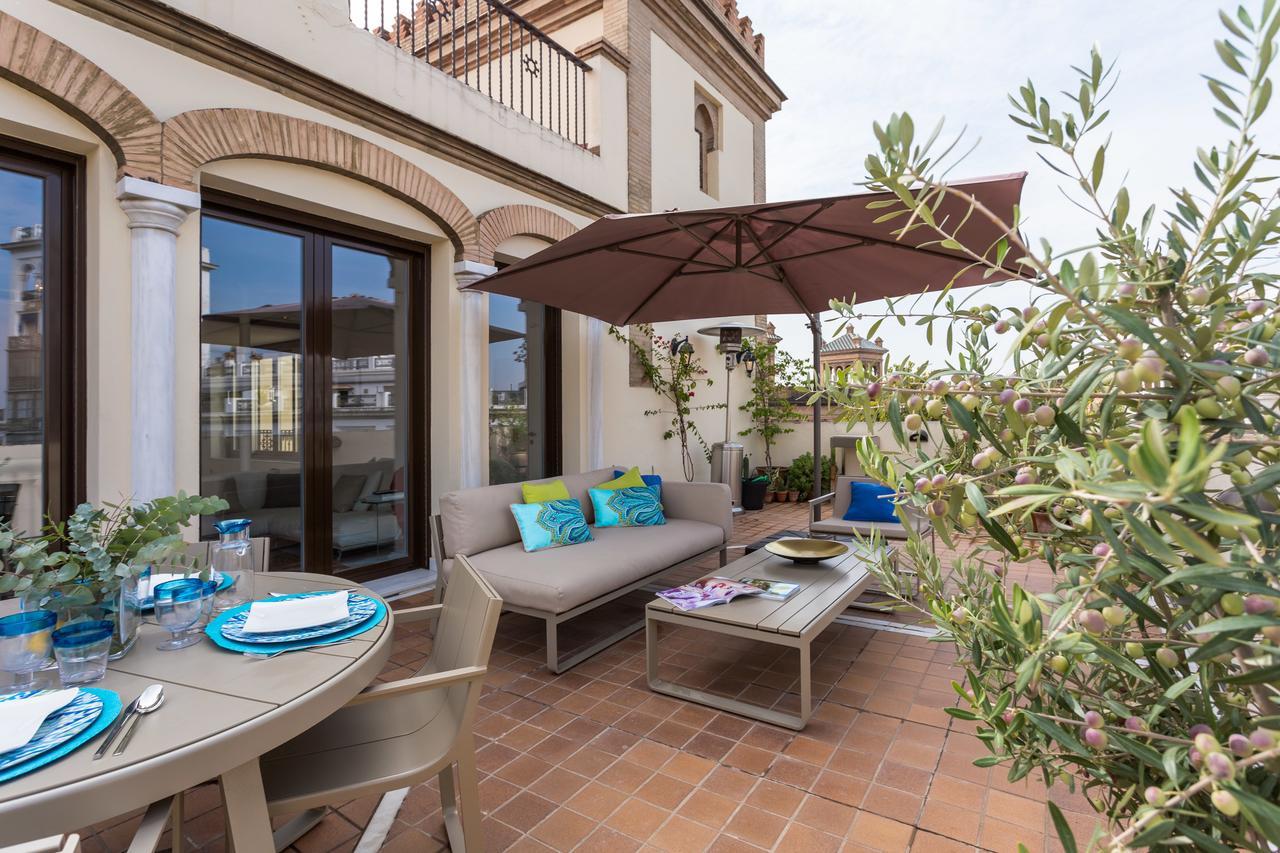Puerta Del Leon Apartment Sevilla Exterior foto