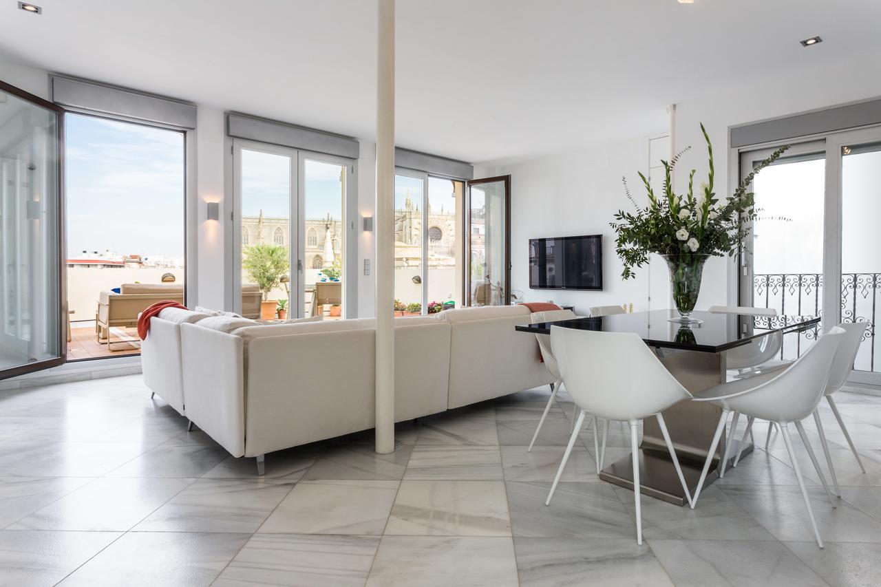 Puerta Del Leon Apartment Sevilla Exterior foto